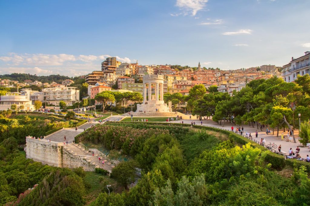 Dove si trova Ancona