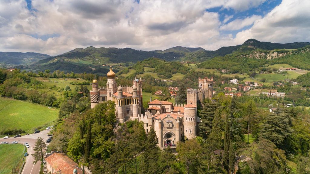 Dove si trova Rocchetta Mattei