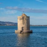 Isola di Anfora: Un Tesoro Nascosto nel Mare Mediterraneo da Scoprire!